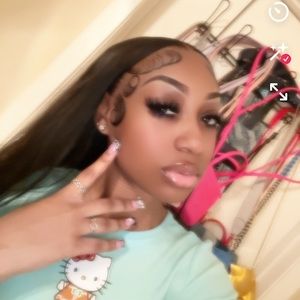 Meet your Posher, Kalani